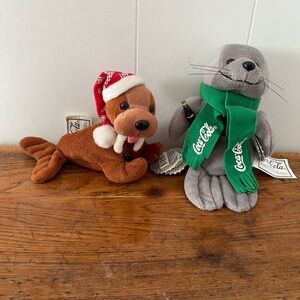 2 Vintage 1998 Coca -Cola beanies grey Seal Plush and brown walrus